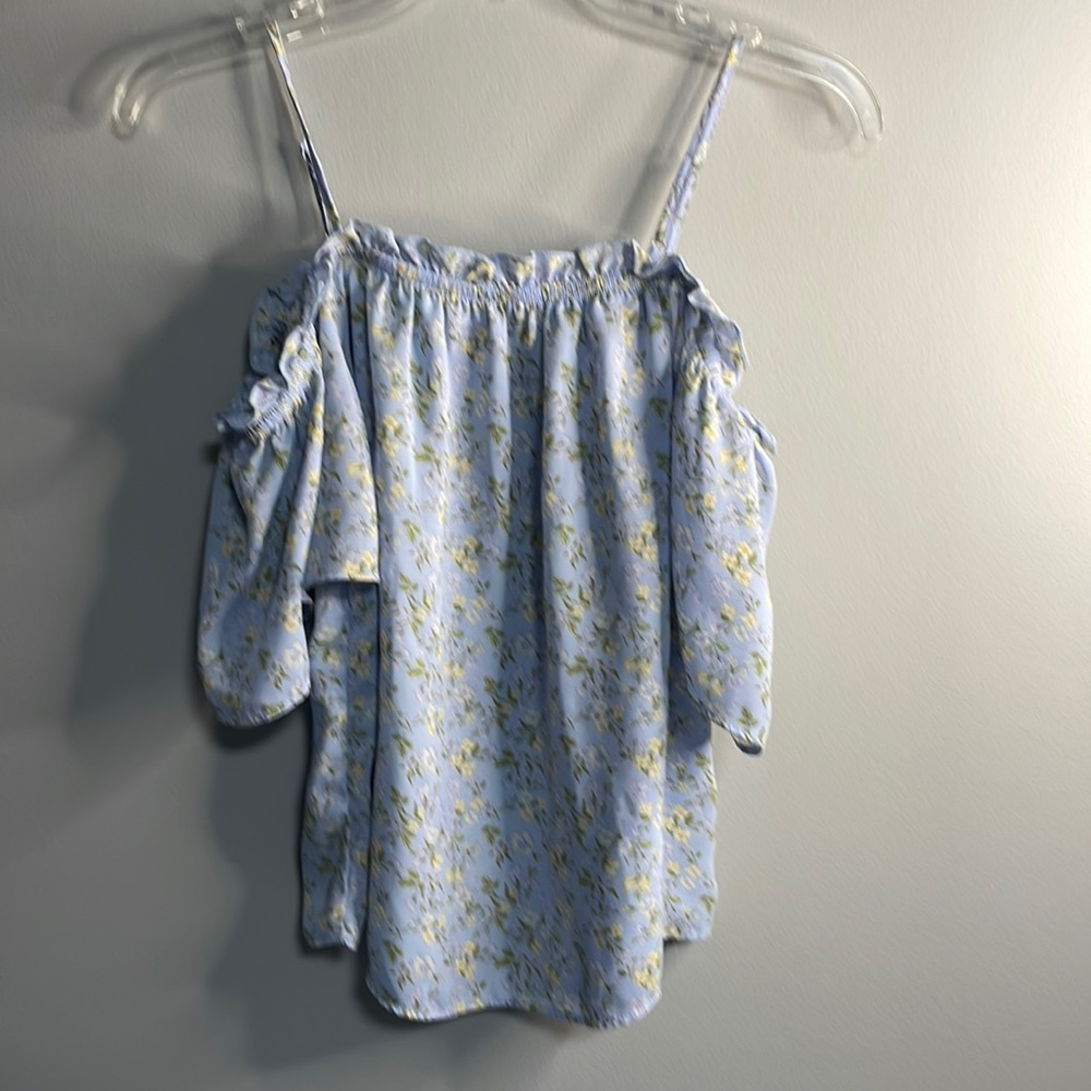 Hippie Rose Blue Floral Cold Shoulder Blouse size small
